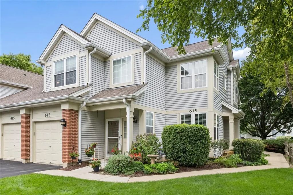 613 Concord Way, Prospect Heights