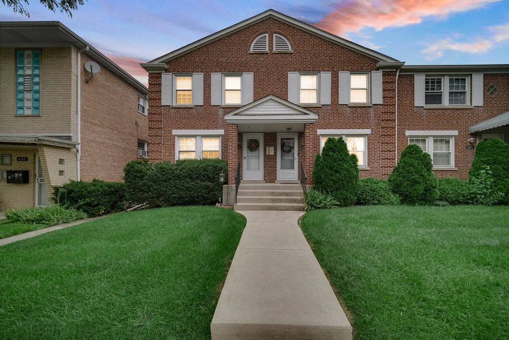 6258 W Peterson Avenue, Chicago, 60646