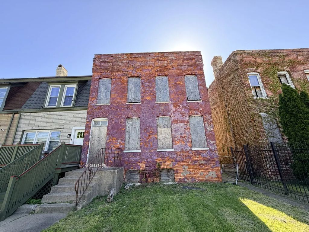 10643 S Champlain Avenue, Chicago
