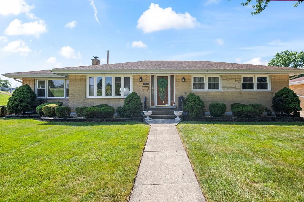 603 W Saint Aubin Drive, Addison