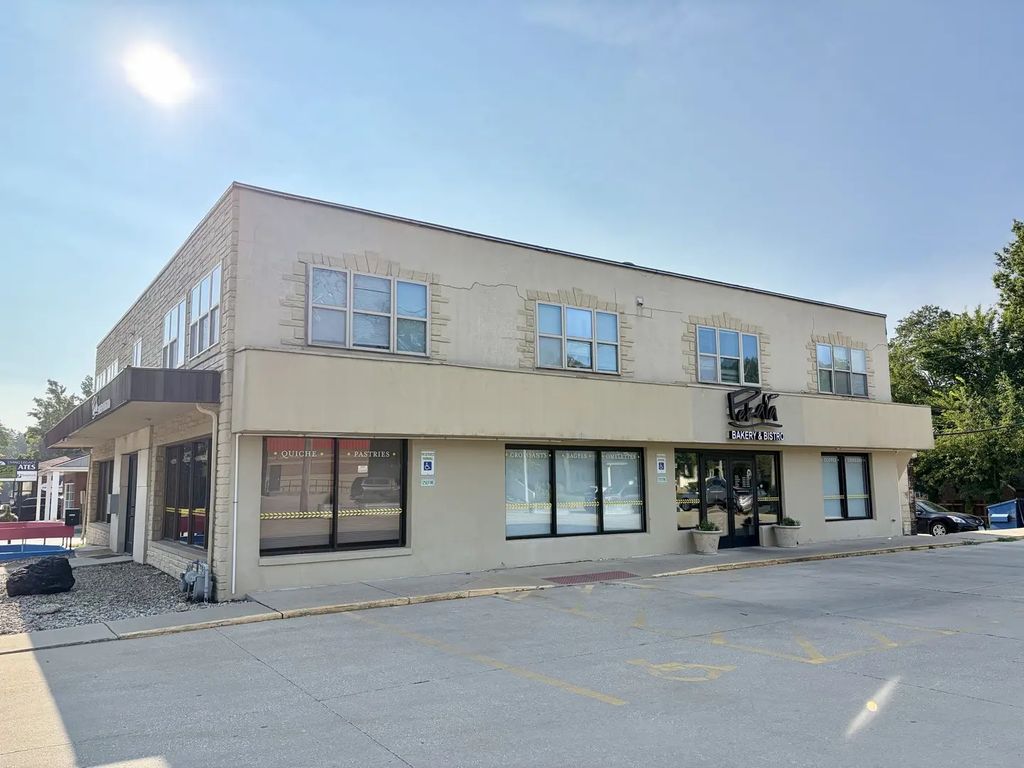 811 W Springfield Avenue, Champaign