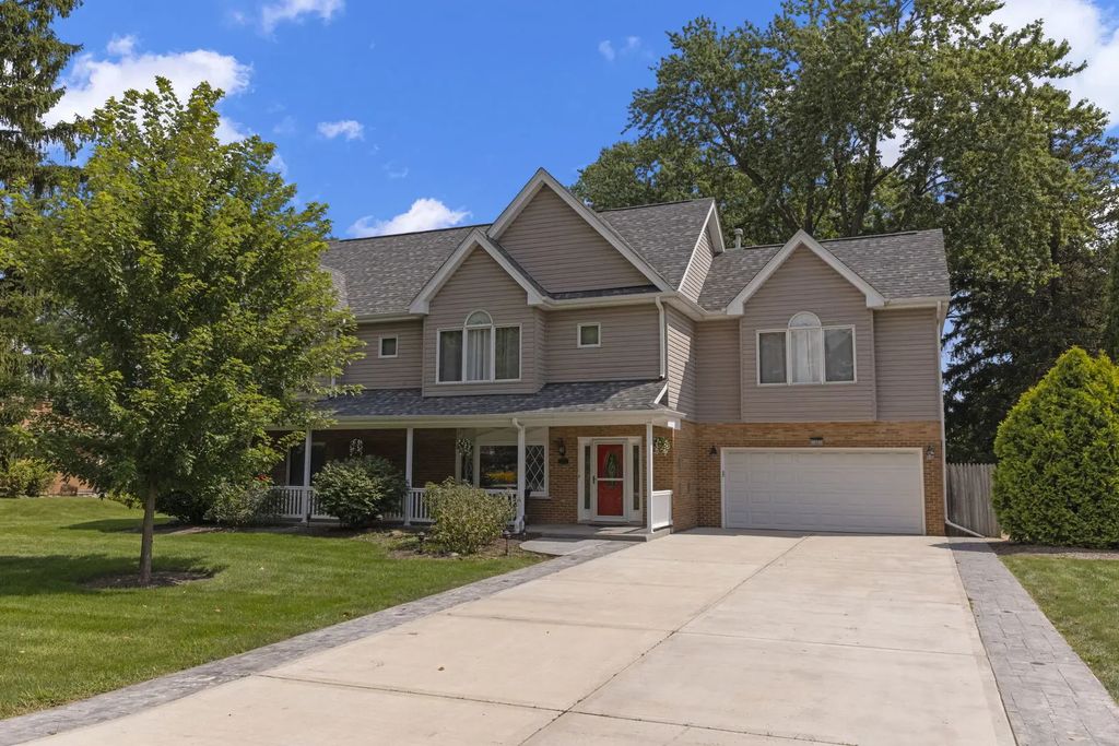 1s705 Westview Avenue, Lombard