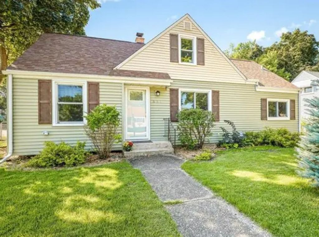 631 Sheridan Drive, Loves Park