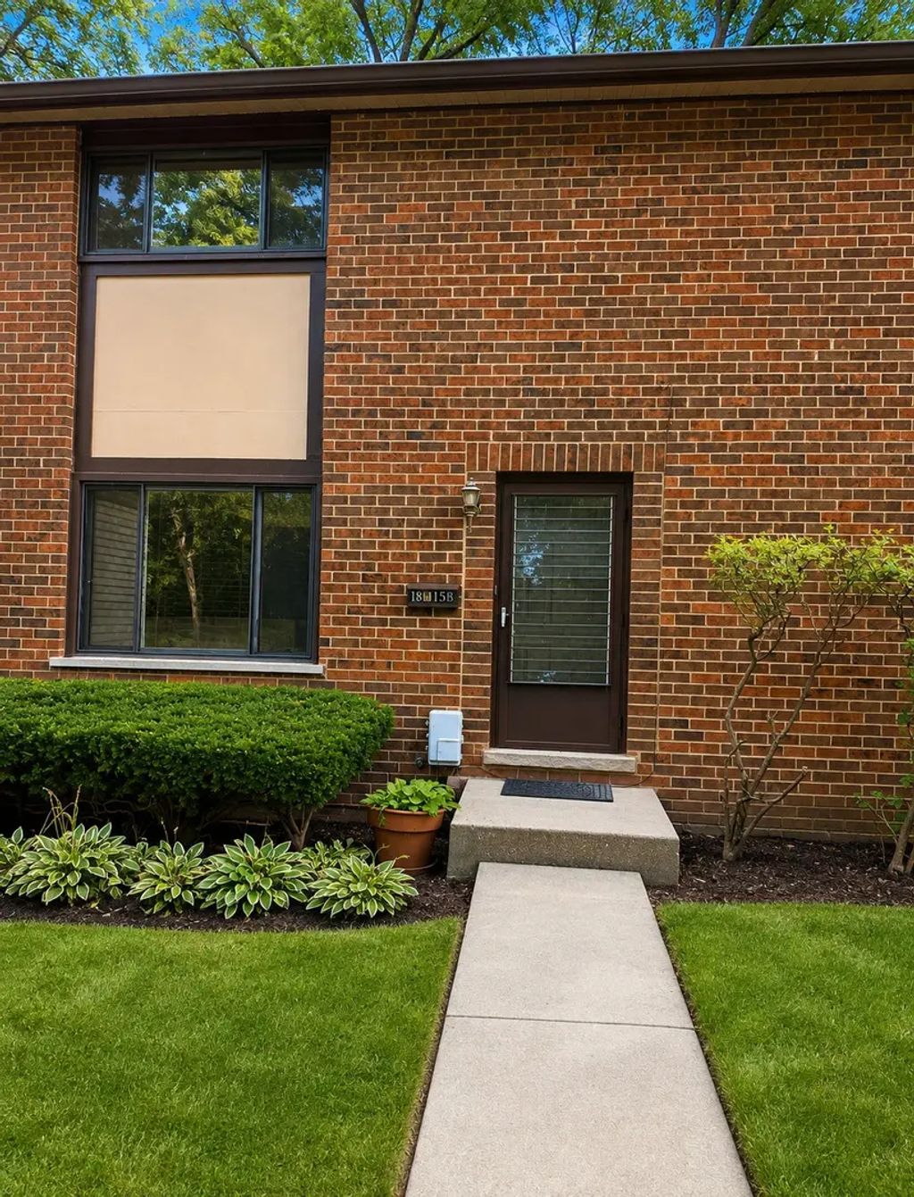 18w158 16th Street, Villa Park