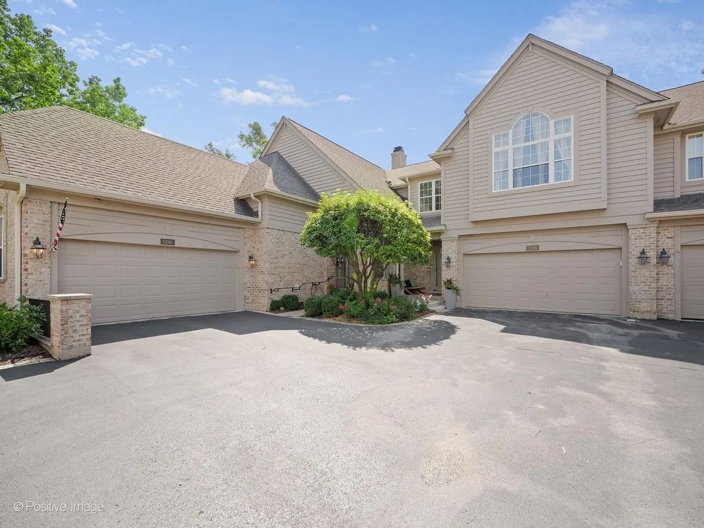 11005 Edgebrook Lane, Indian Head Park, 60525
