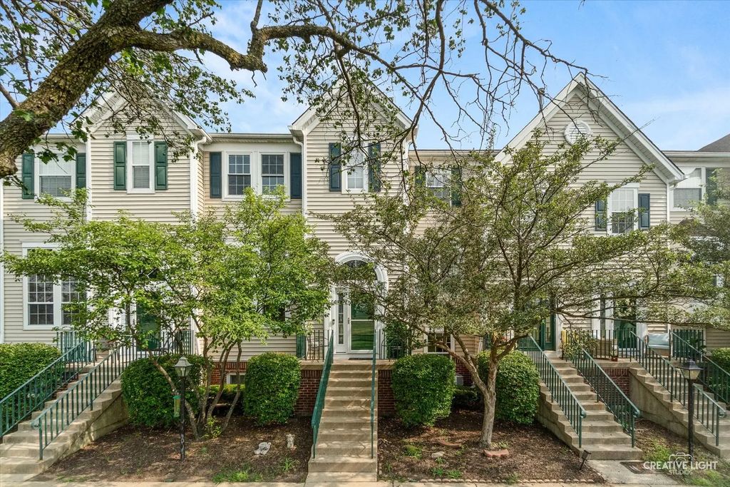 2430 Courtyard Circle 5, Aurora