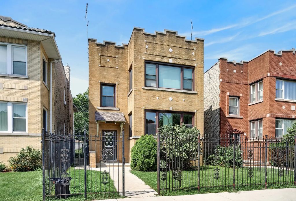 1620 N Merrimac Avenue, Chicago