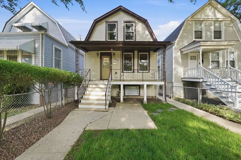 3509 S Mozart Street, Chicago