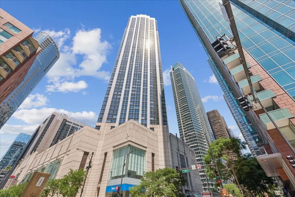 512 N Mcclurg Court 1608, Chicago, 60611