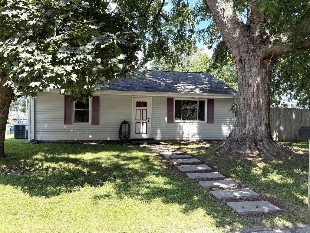 2714 W 68th Street, Davenport