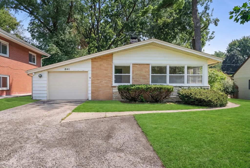 301 N Derbyshire Avenue, Arlington Heights
