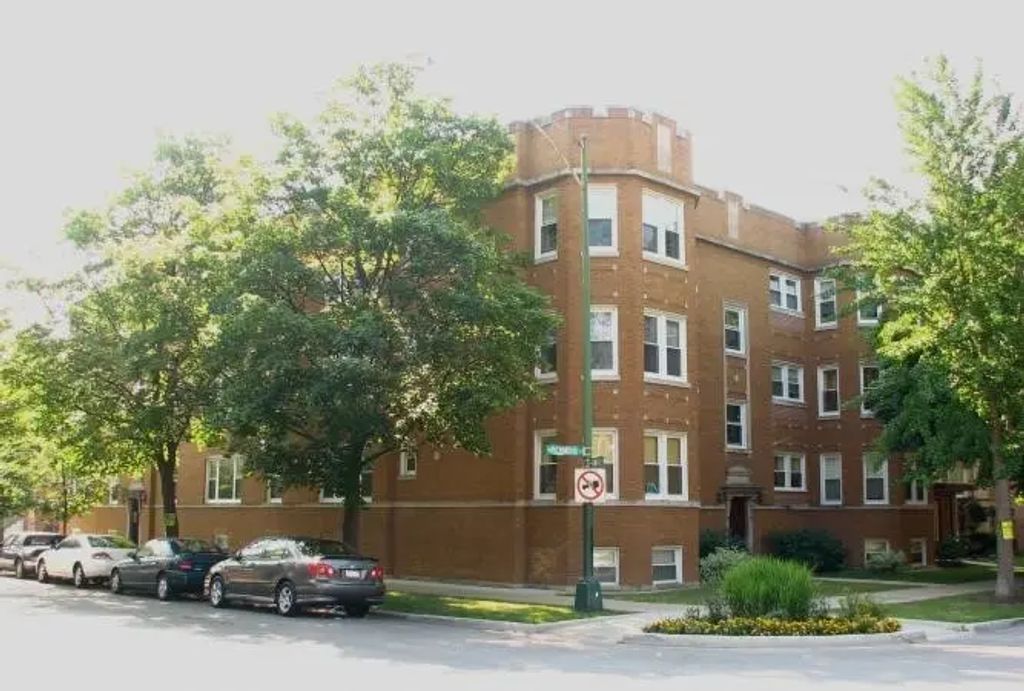 2915 W Granville Avenue 1e, Chicago