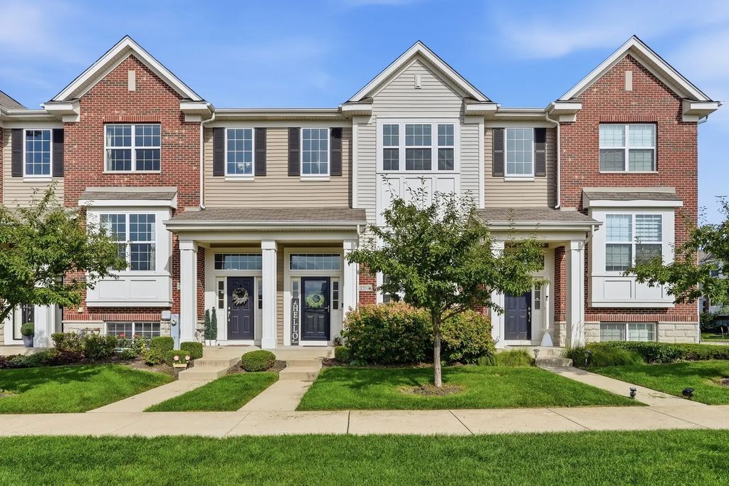 15371 Sheffield Square Parkway, Orland Park