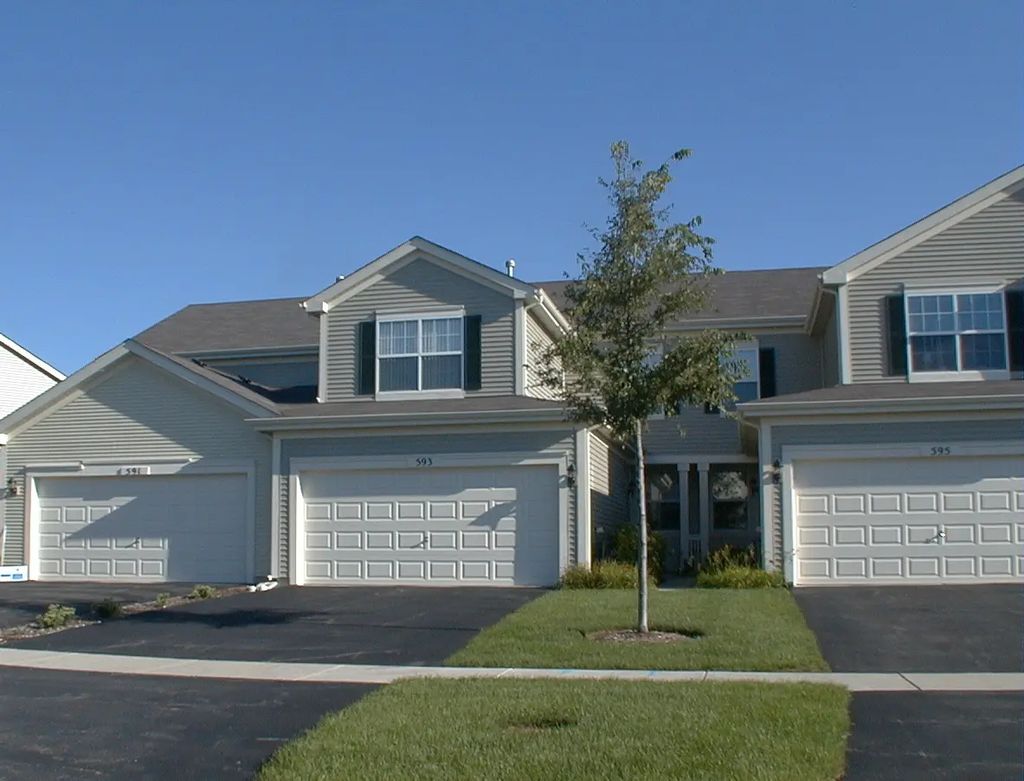 593 W Kristina Lane, Round Lake