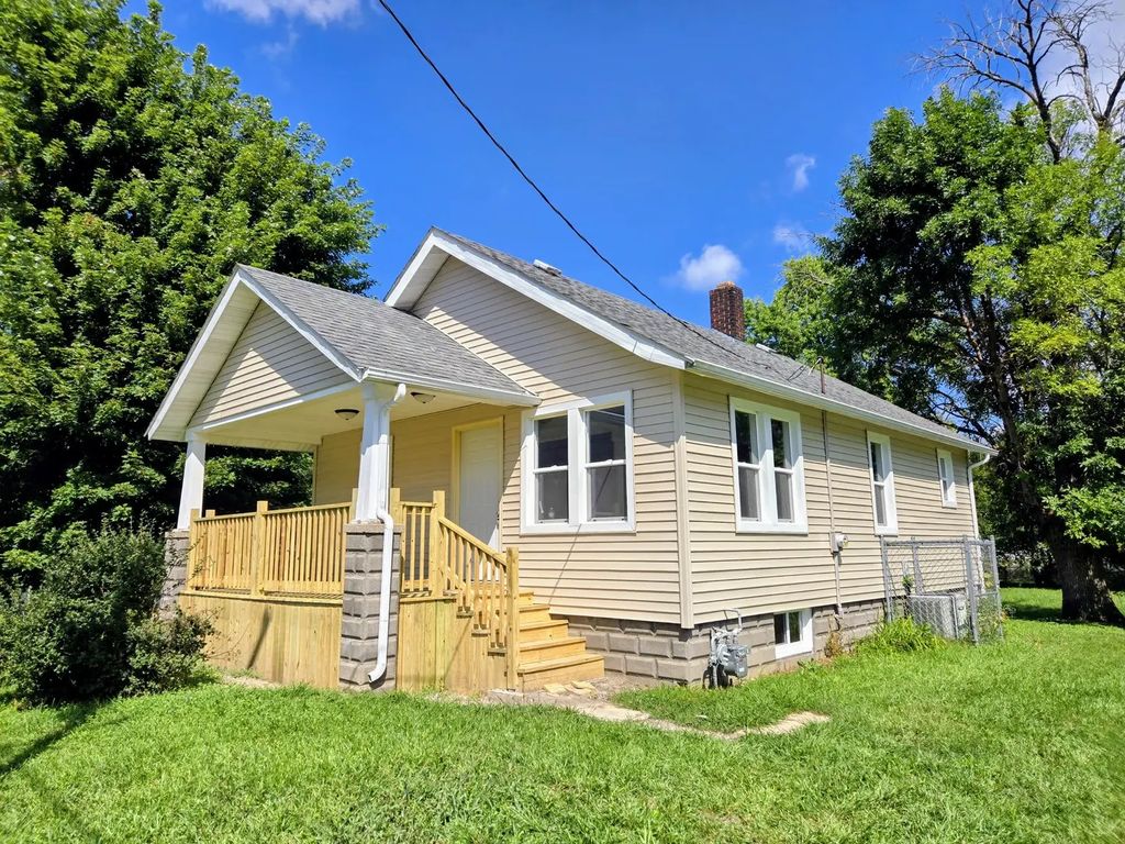 406 Cass Street, East Peoria
