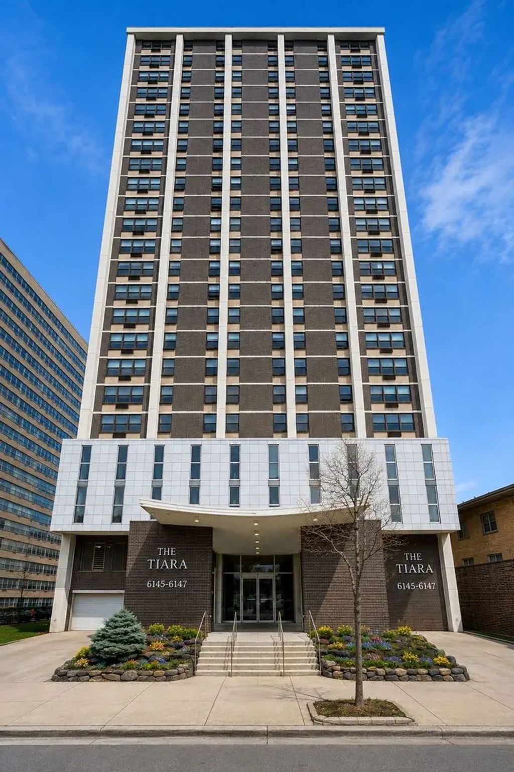 6145 N Sheridan Road 27c, Chicago