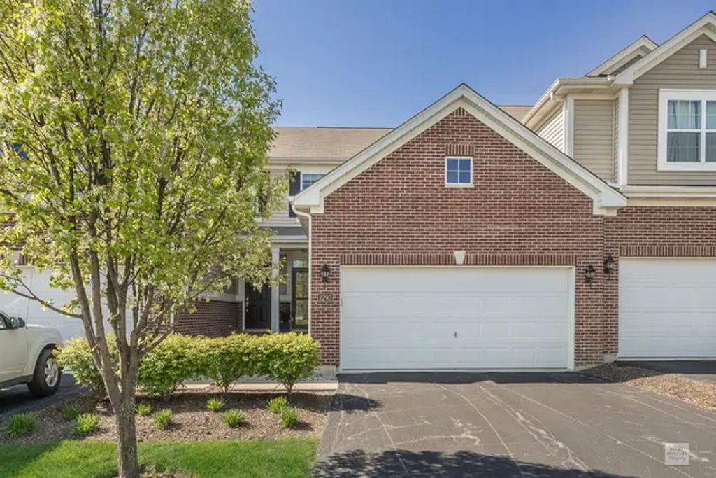 1293 Church Court, Aurora