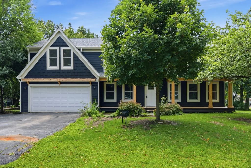 1268 W Bauer Road, Naperville