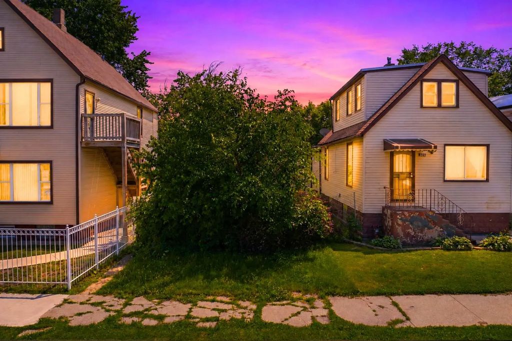 305 W 117th Street, Chicago