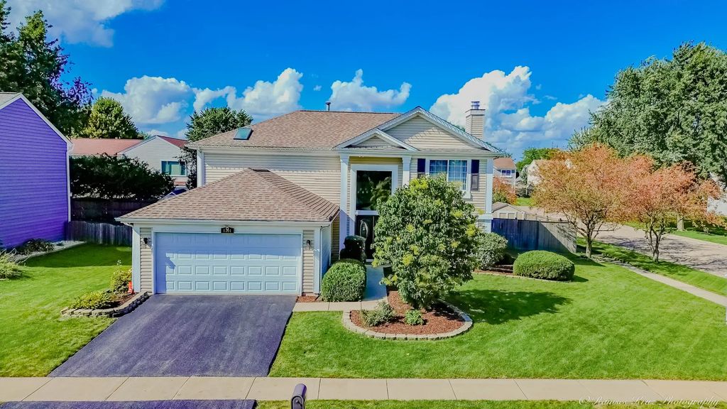 1301 Big Oak Trail, Aurora