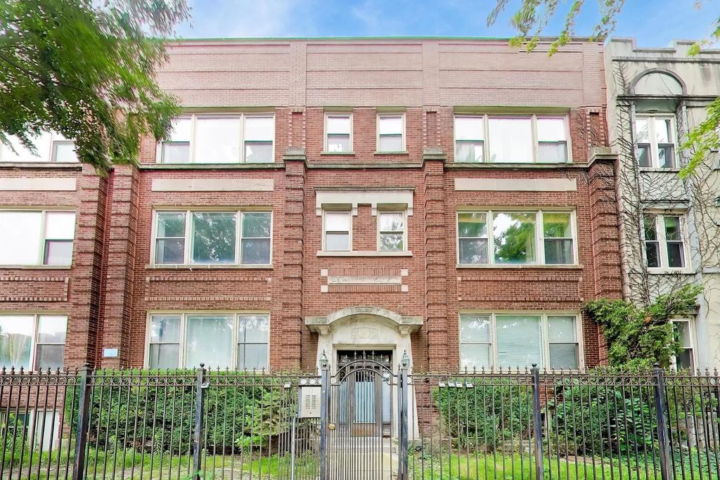 835 W Lawrence Avenue 2n, Chicago, 60640