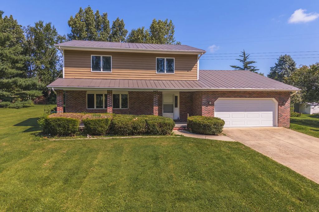 19780 Lakewood Drive, Bloomington