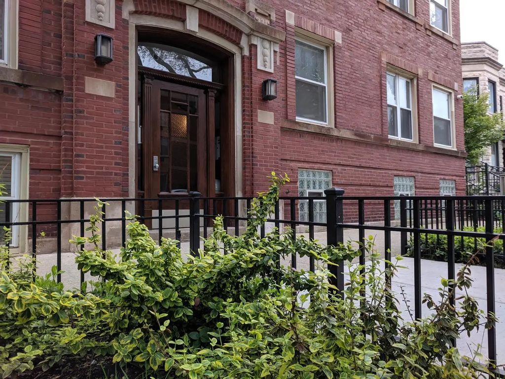1401 W Winona Street 2, Chicago, 60640