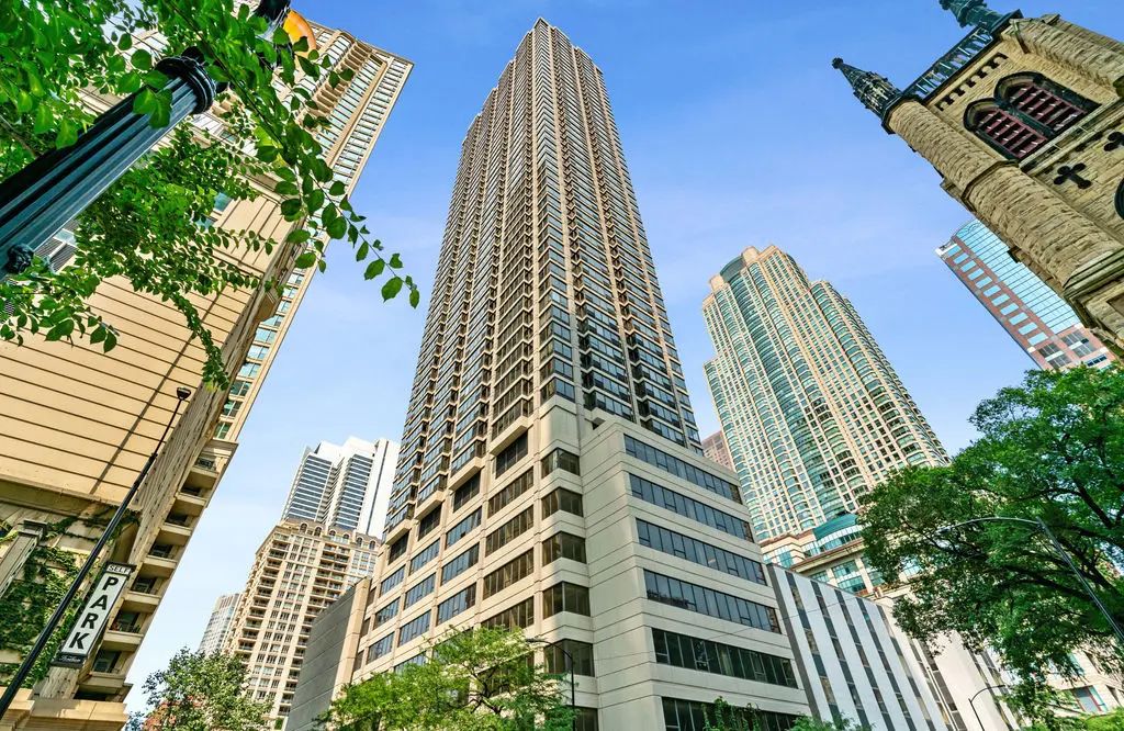 30 E Huron Street 2304, Chicago, 60611