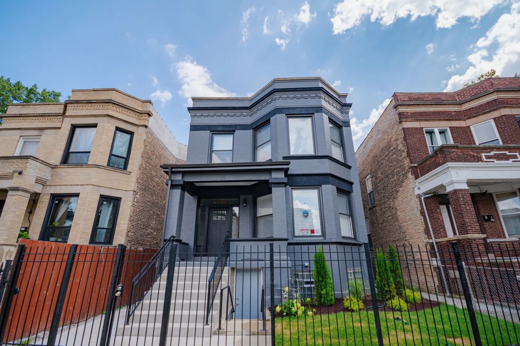 5723 S Green Street, Chicago, 60621