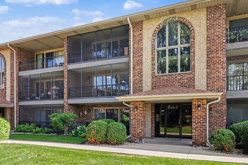 8842 W 140th Street 2b, Orland Park