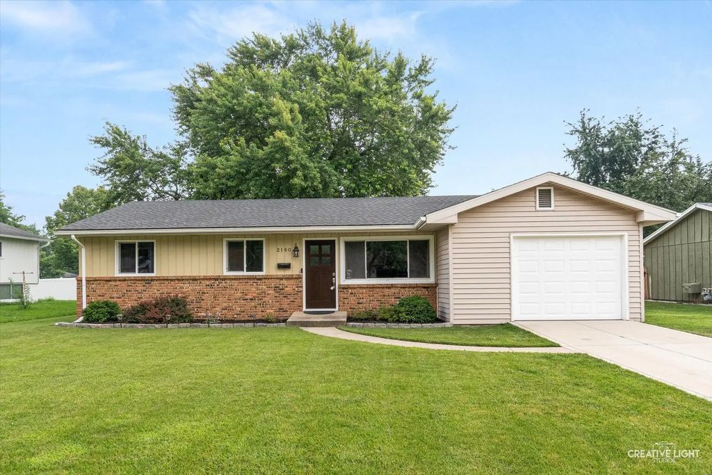 2160 W Illinois Avenue, Aurora