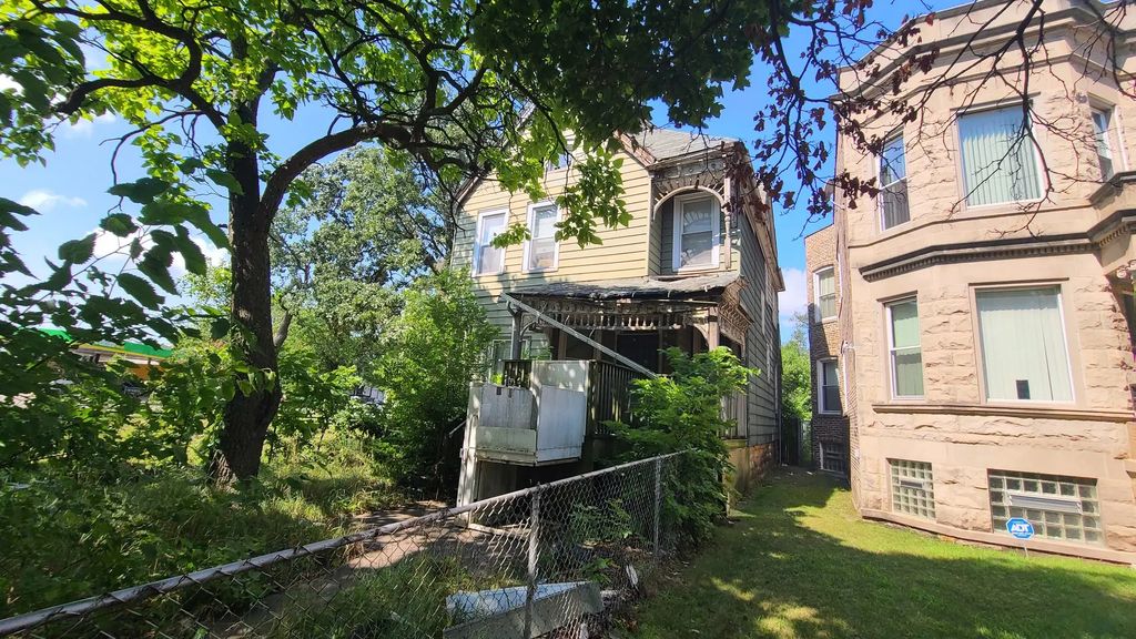 7048 S Perry Avenue, Chicago, 60621