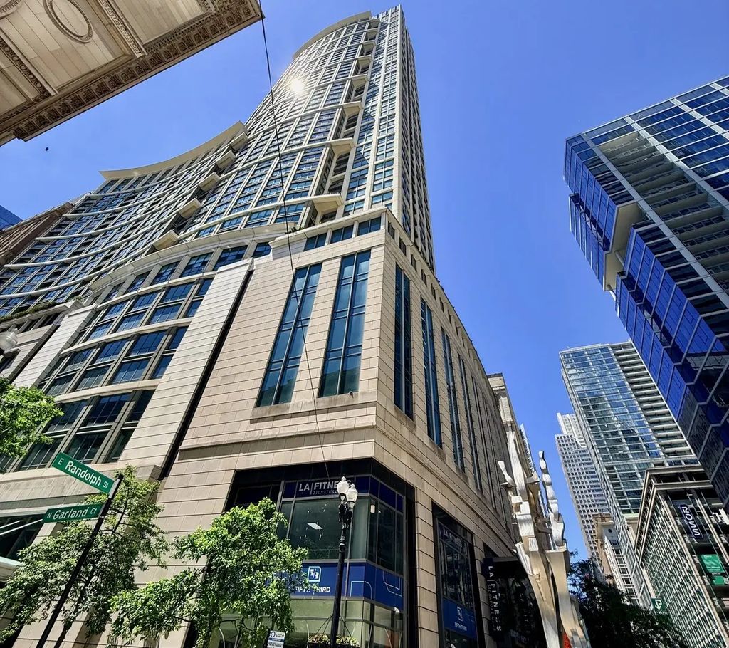 130 N Garland Court 2110, Chicago, 60602