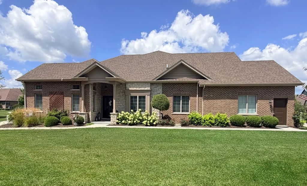 20742 Grays Reef Court, Frankfort
