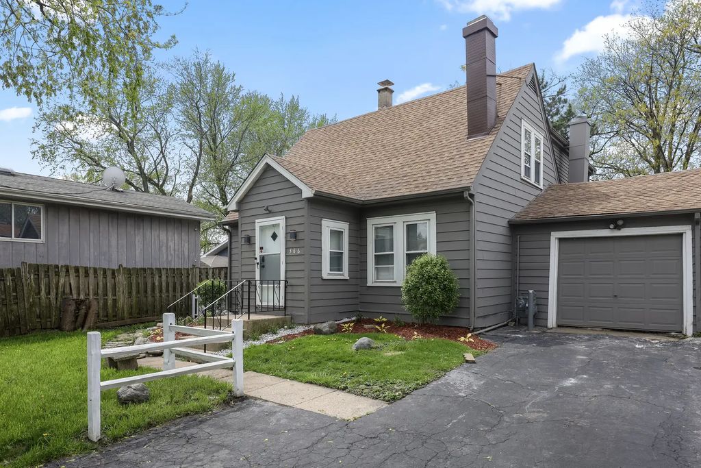 366 N Hemlock Avenue, Wood Dale