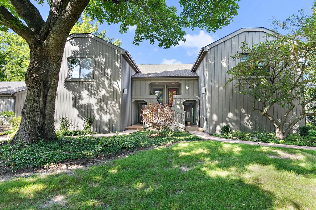 25 Shoreline Road B, Lake Barrington