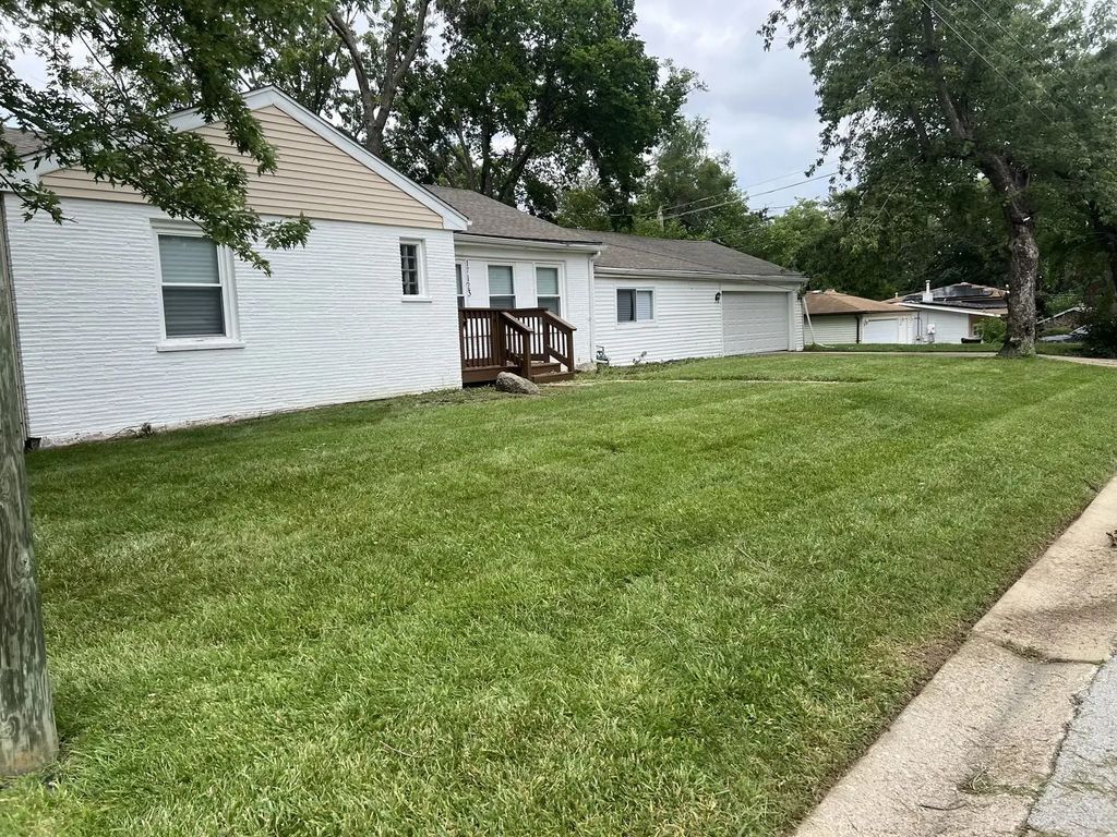 17123 Holmes Avenue, Hazel Crest