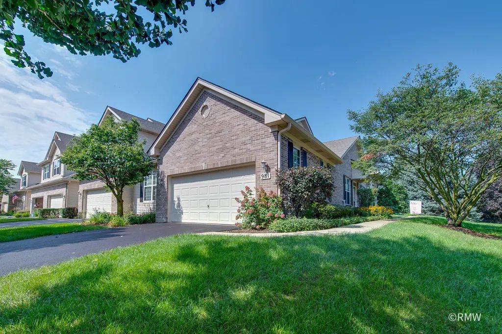 981 Oak Ridge Boulevard, Elgin