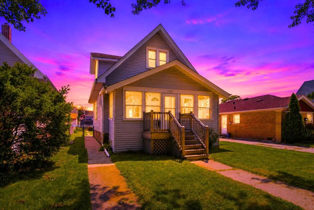 2705 Grunewald Street, Blue Island