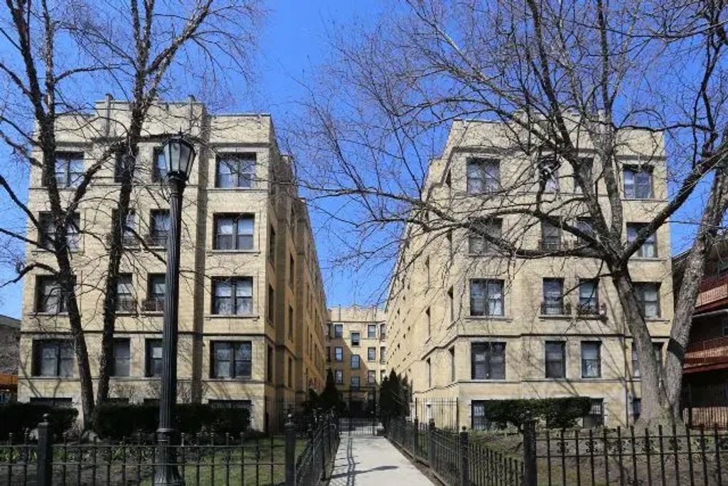 4608 N Beacon Street 1c, Chicago