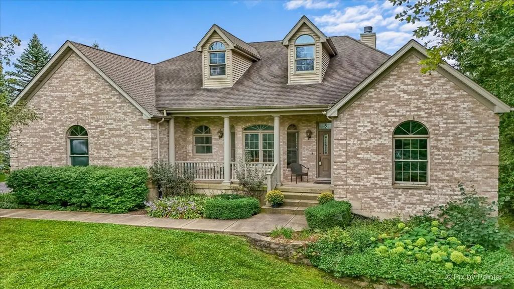 2820 N Bayview Lane, McHenry