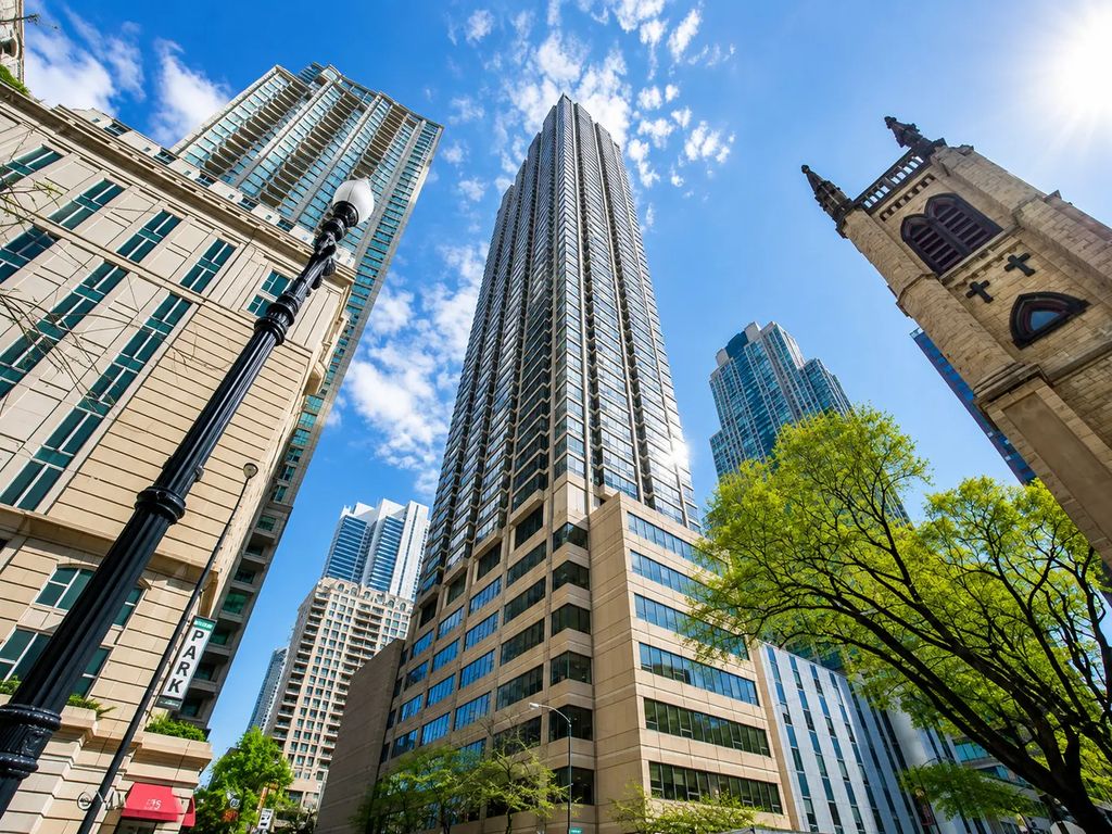 30 E Huron Street 2209, Chicago, 60611