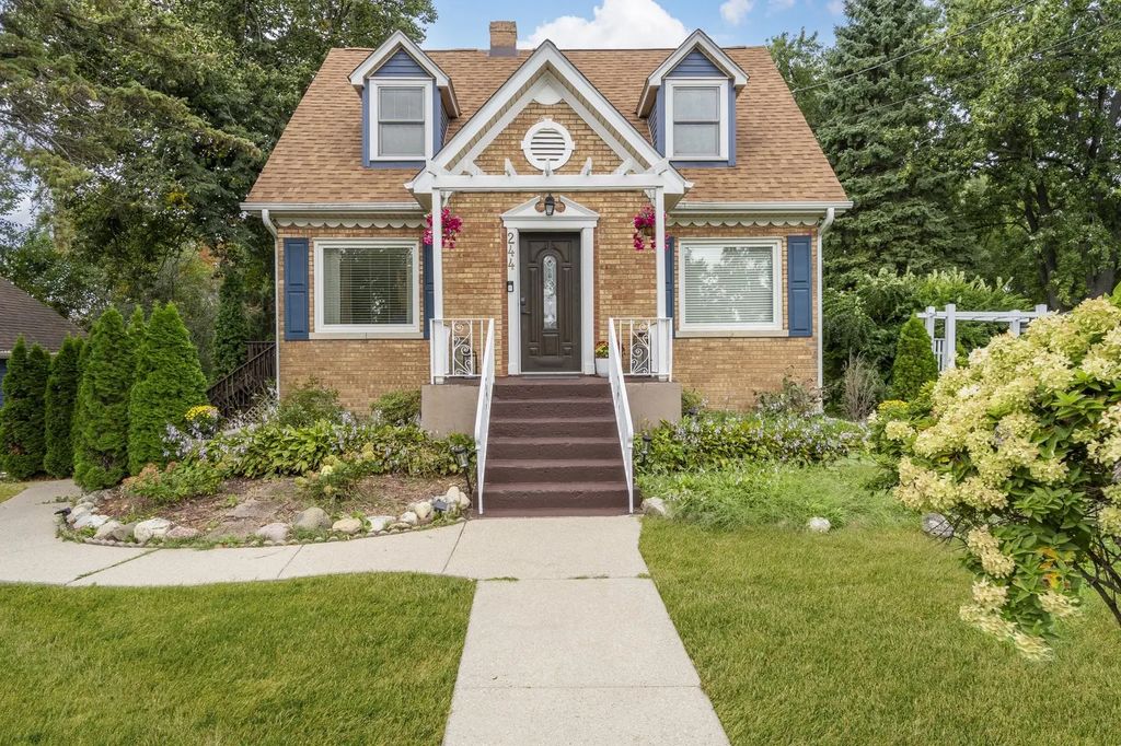 244 Forest View Avenue, Wood Dale
