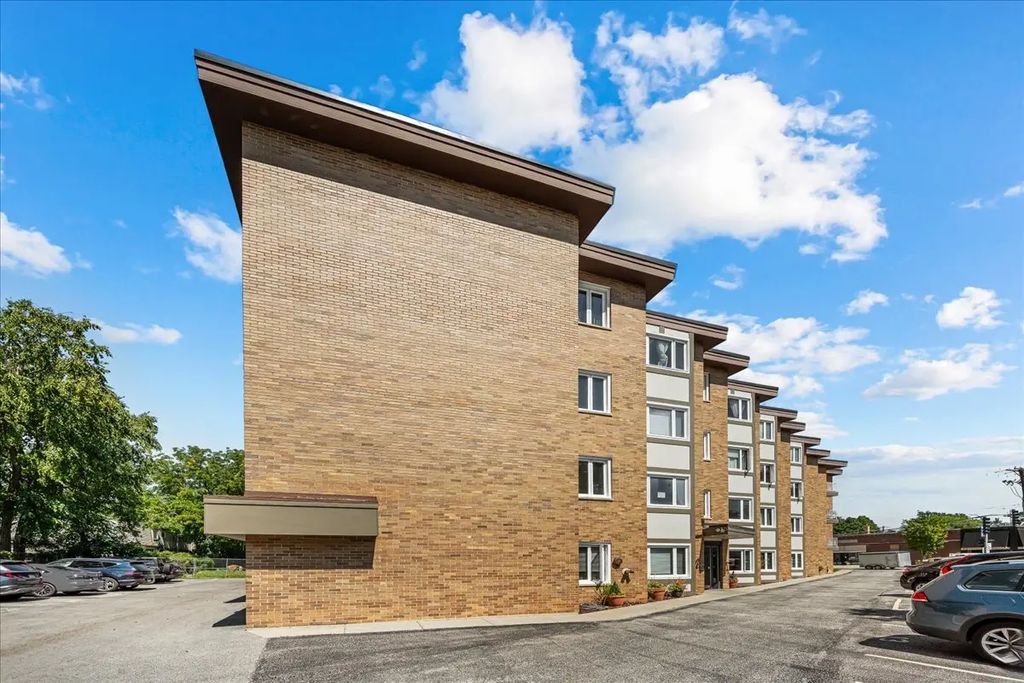 1900 Wilmette Avenue 2f, Wilmette, 60091