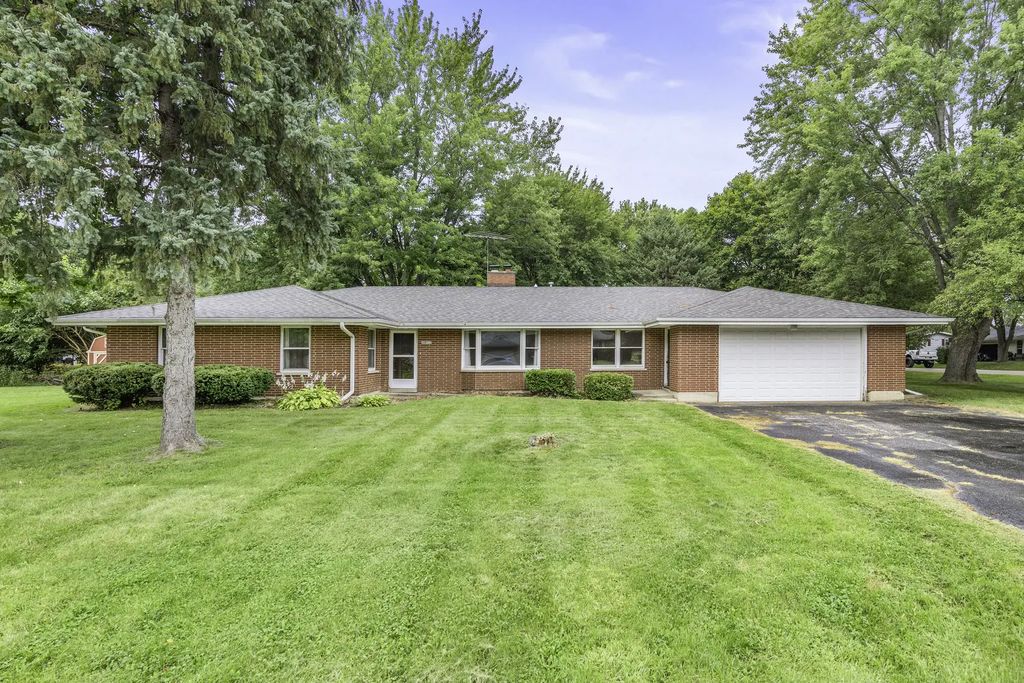 46w550 Katie Drive, Big Rock