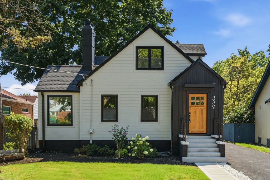 339 Prairie Avenue, Highwood
