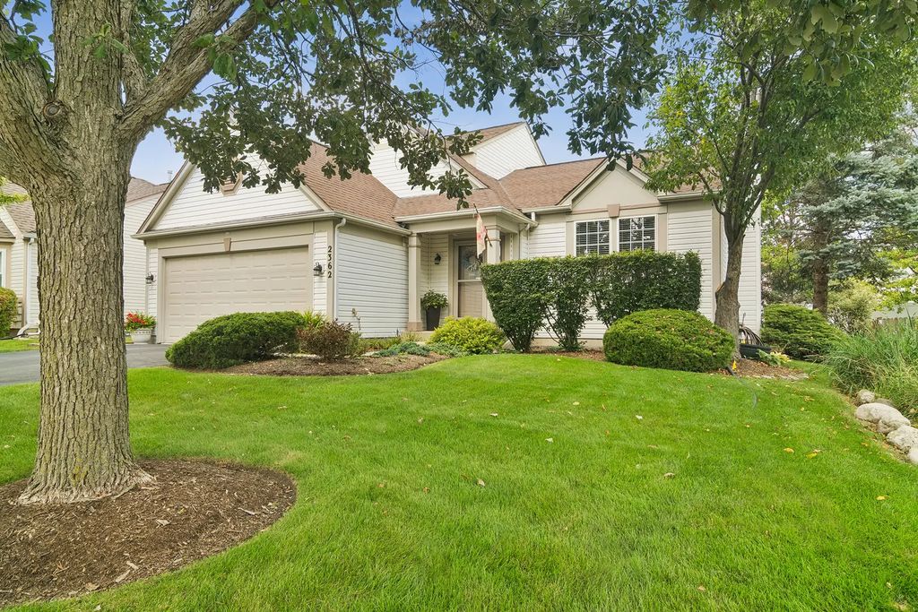 2362 Nantucket Lane, Elgin