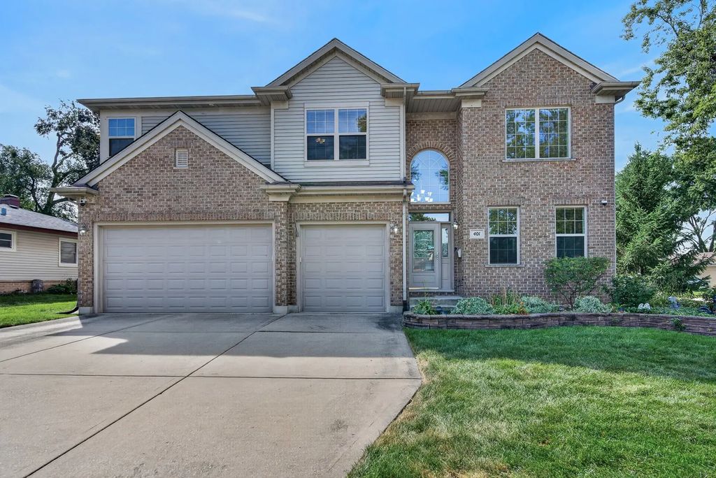 401 Lilac Lane, Elk Grove Village