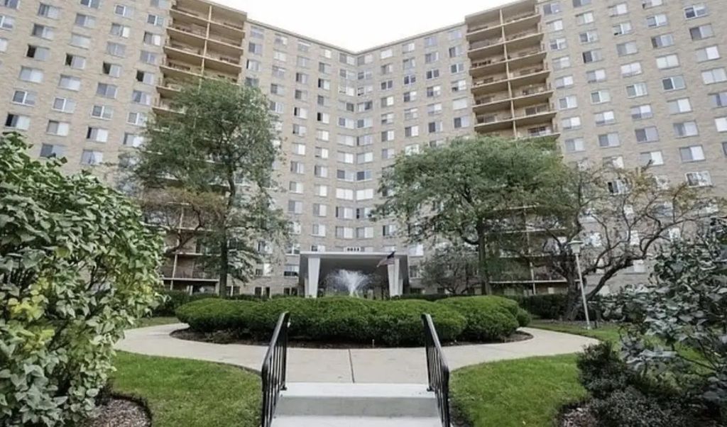 6833 N Kedzie Avenue 1009, Chicago