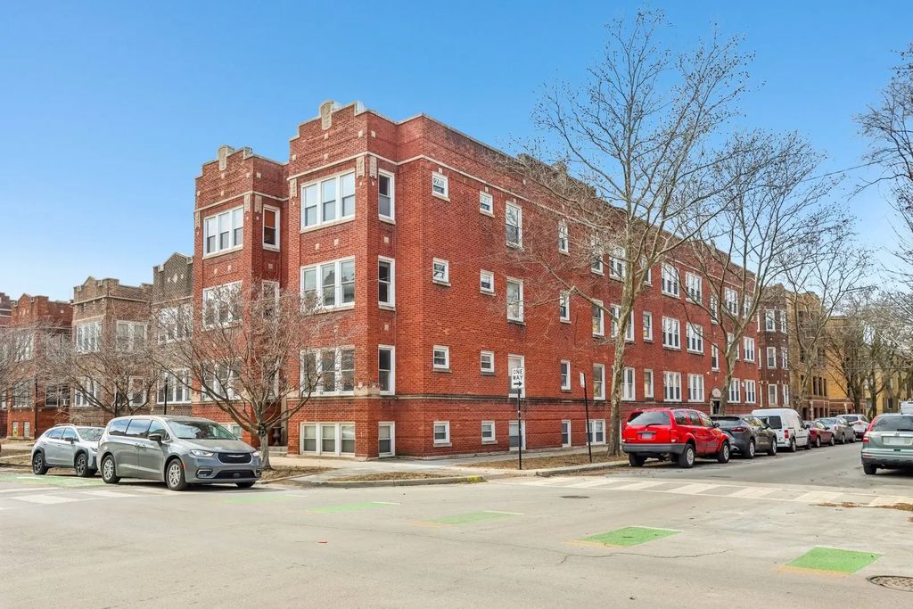 2609 W Gunnison Street 3, Chicago, 60625